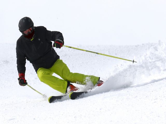 冬到来！人気のスノボ・スキーツアー
